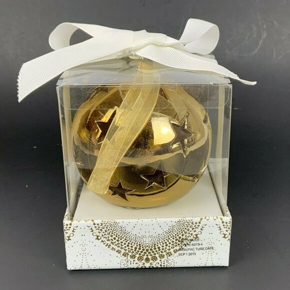 Apple Cinnamon Fragrance Christmas Ornament Gold Round Star Cutouts White Ribbon - Picture 3 of 6